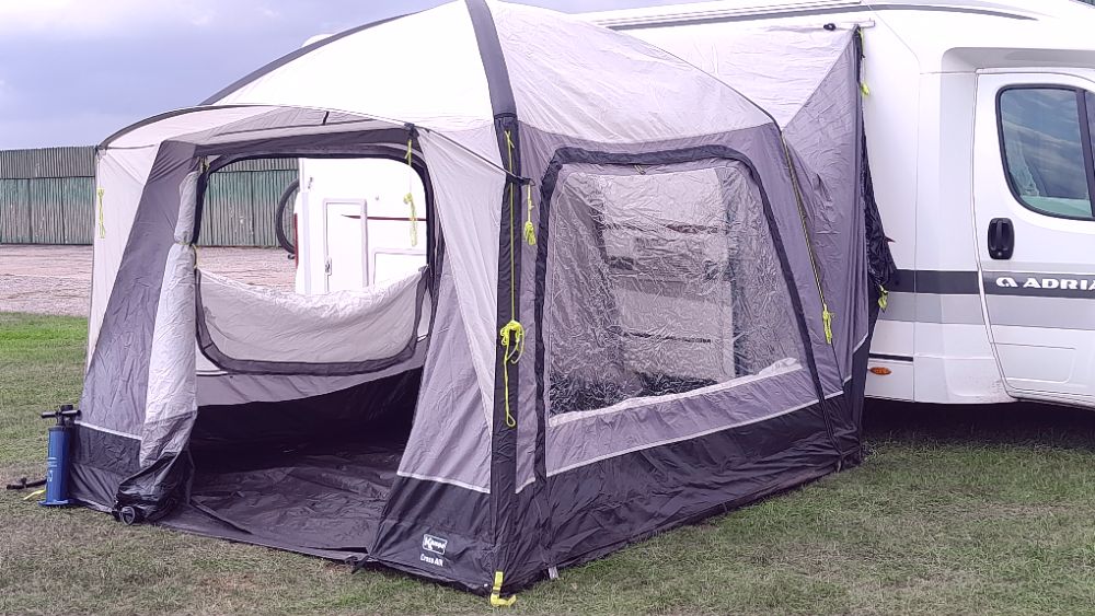 KAMPA CROSS-AIR Inflatable Drive-Away style awning